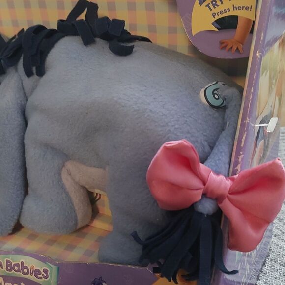Disney Pooh Babies Magic Touch N Crawl Eeyore NIB Rare Vintage - Picture 13 of 13